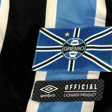 Adesivo da bandeira do Grêmio poderá ser colado na camiseta 