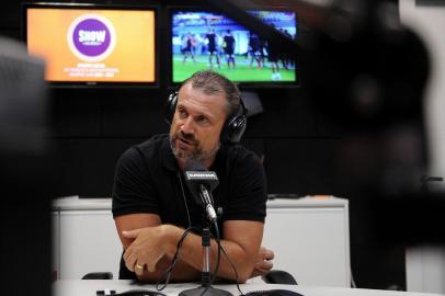  CAXIAS DO SUL, RS, BRASIL, 26/02/2019 - Show dos esportes local com o convidado Fernando Rech, ex-jogador do Juventude. apresentação de Eduardo Costa e Marcelo Rocha. (Marcelo Casagrande/Agência RBS)