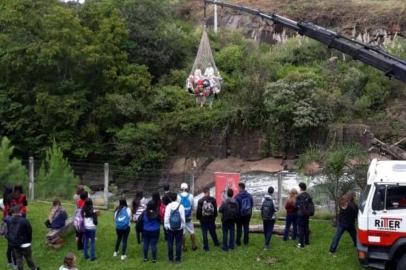 Intervenção Dilúvio MA no Arroio Tega, em Caxias