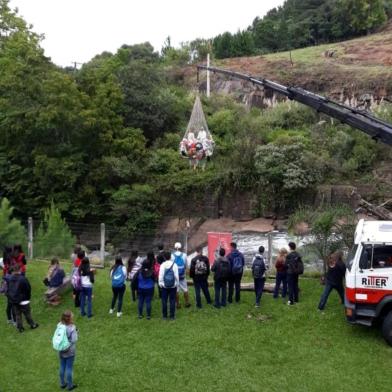 Intervenção Dilúvio MA no Arroio Tega, em Caxias