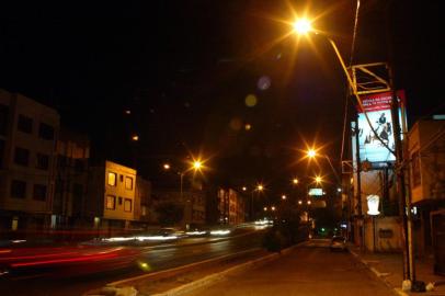 *** MarcosN - ILUMINAÇÃO PÚBLICA ***Iluminação pública. Na foto o viaduto Tiradentes, na avenida Goethe.