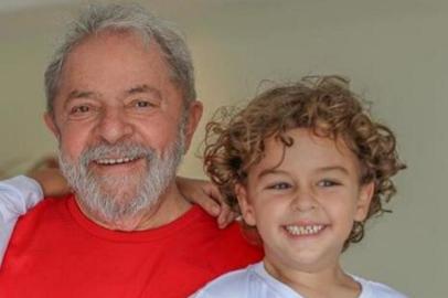  Arthur Araújo Lula da Silva, neto de Lula, morreu nesta sexta-feira (1º) em São Paulo, aos sete anos, vítima de meningite meningocócica. (Foto: Ricardo Stuckert)