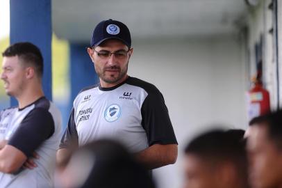  VACARIA, RS, BRASIL (14/02/2019)Time do Glória se prepara para divisão de aceso. Na foto, técnico Júlio Cesar Nunes. (Antonio Valiente/Agência RBS)