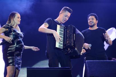  CAXIAS DO SUL, RS, BRASIL (01/03/2019)Show de Thaeme e Thiago nos pavilhões da Festa da Uva. (Antonio Valiente/Agência RBS)