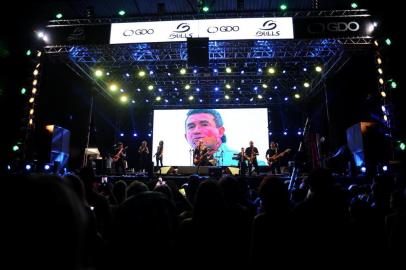  CAXIAS DO SUL, RS, BRASIL. (02/03/2019)Show de Amado Batista nos pavilhões da festa da Uva. (Antonio Valiente/Agência RBS)