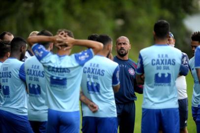 CAXIAS DO SUL, RS, BRASIL, 04/03/2019Treino do SER Caxias na semana antes do clássico CAJUTécnico Pingo (Lucas Amorelli/Agência RBS)