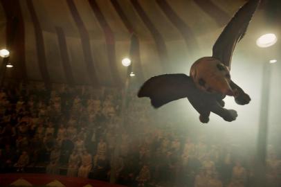 dumbo, de tim burton