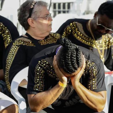 ApuraÃ§Ã£o das escolas de samba de SPSÃO PAULO, SP - 05.03.2019: APURAÃÃO DAS ESCOLAS DE SAMBA DE SP - Na foto, tristeza dos integrantes da Vai-Vai. Acontece na tarde desta terÃ§a-feira (05), no sambÃ³dromo do Anhembi na  zona norte da capital paulista, a apuraÃ§Ã£o para saber quem serÃ¡ a campeÃ£ do grupo especial do Carnaval de SÃ£o Paulo 2019. (Foto: Aloisio Mauricio /Fotoarena/Folhapress) ORG XMIT: 1693142 