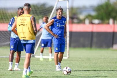 RS - FUTEBOL/TREINO GREMIO  - ESPORTES - Jogadores do Gremio realizam treinamento no CT do Newells Old Boys, em Rosario, na preparacao para a estreia na Libertadores 2018. FOTO: LUCAS UEBEL/GREMIO FBPA