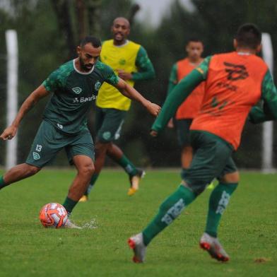  CAXIAS DO SUL, RS, BRASIL, 05/03/2019. Treino do Juventude no CT. O Ju se prepara para enfrentar o Caxias no clássico Ca-Ju, no próximo domingo. A partida é válida pelo Campeonato Gaúcho 2019. Na foto, atacante Dalberto. (Porthus Junior/Agência RBS)Indexador: Felipe Nyland                   