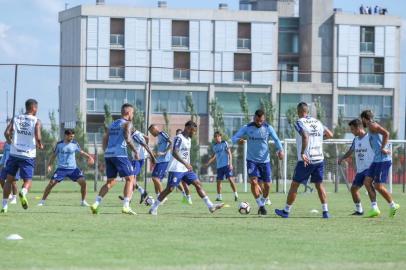 RS - FUTEBOL/TREINO GREMIO  - ESPORTES - Jogadores do Gremio realizam treinamento no CT do Newells Old Boys, em Rosario, na preparacao para a estreia na Libertadores 2018. FOTO: LUCAS UEBEL/GREMIO FBPA