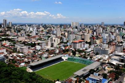  CAXIAS DO SUL, RS, BRASIL (20/01/2016) Estádio Alfredo Jaconi 2016. Vista do estádio Alfredo Jaconi. Esporte Clube Juventude 2016.