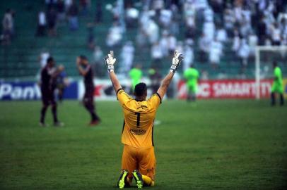  CaXIAS DO SUL, RS, BRASIL, 09/03/2019 - Juventude e Caxias se enfrentam as 16h30 no Estádio Alfredo Jaconi O vencedor do clássico Ca-Ju 283 deste sábado levará o troféu RBS TV Caxias 50 anos. Em caso de empate, a taça ficará com o clube visitante, no caso, o Caxias. (Marcelo Casagrande/Agênciab RBS)