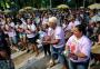 Apesar da chuva, carnaval de rua reúne bom público em Porto Alegre

