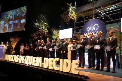  PORTO ALEGRE, RS, BRASIL, 12/03/2019- Marcelo Pacheco, vice presidente de mercado do Grupo RBS, recebeu os quatro prêmios para o Grupo RBS no evento Marcas de Quem Decide 2019, realizado no Teatro da Fiergs. (FOTOGRAFO: FERNANDO GOMES / AGENCIA RBS)