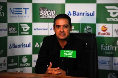  CAXIAS DO SUL, RS, BRASIL 12/03/2019Novo treinador do Juventude Marquinhos Santos é apresentado no Alfredo Jaconi. (Felipe Nyland/Agência RBS)