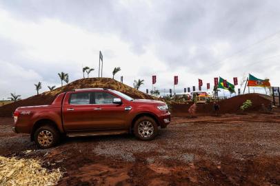  NÃO-ME-TOQUE, RS, BRASIL, 13.03.2019. Test-drive de picapes na Expodireto. Mercado puxado pelo agronegócio.FOTO: OMAR FREITAS/AGÊNCIA RNS