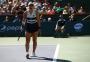 Bianca Andreescu vence Angelique Kerber e é campeã em Indian Wells aos 18 anos