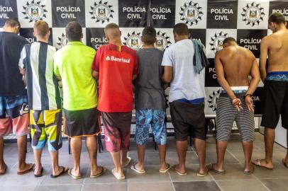  Porto Alegre, RS, 17/03/2019 - Policiais Civis realizam a Operação Matriarcado, na Vila Bom Jesus, em Porto Alegre. (Foto: André Feltes/Especial)Indexador: Andre Feltes