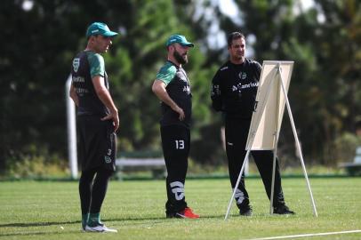  CAXIAS DO SUL, RS, BRASIL (14/03/2019)Treino do juventude no CT em Caxias do Sul. Na foto, técnico Marquinhos Santos. (Antonio Valiente/Agência RBS)