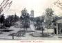 Cartão-postal de noivo apaixonado mostra a Praça da Matriz em 1906