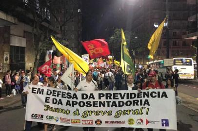 Protesto contra a Reforma da Previdência em Porto Alegre. Foto: Anderson Aires/Agência RBS