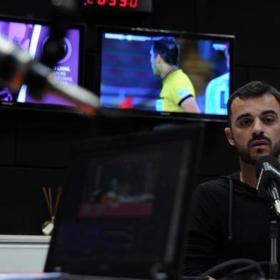  CAXIAS DO SUL, RS, BRASIL (22/03/2019)Show dos esportes edição gaucha Serra com apresentação de Eduardo Costa e Marcelo Rocha. Convidado volante do Ser Caxias Juliano. (Antonio Valiente/Agência RBS)