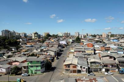  CAXIAS DO SUL, RS, BRASIL, 26/03/2019Bairro 1º de MaioO pleno do Superior Tribunal de Justiça (STJ) julga nesta quarta-feira (27) em Brasília se o município de Caxias do Sul pode ser responsabilizado pela invasão do terreno de 57 mil metros quadrados da família Magnabosco, ocorrida nos anos 1970, onde hoje fica o bairro Primeiro de Maio. Caso o município seja mantido como réu na ação, está sujeito a pagar uma indenização que supera os R$ 600 milhões, valor que foi crescendo com os juros e correções ao longo do tempo. (Lucas Amorelli/Agência RBS)