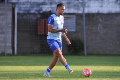  CAXIAS DO SUL, RS, BRASIL (26/03/2019)Treino do SER Caxias. Na foto, Junior Alves. (Antonio Valiente/Agência RBS)