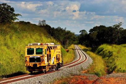 ferrovia norte-sul, andrade gutierrez