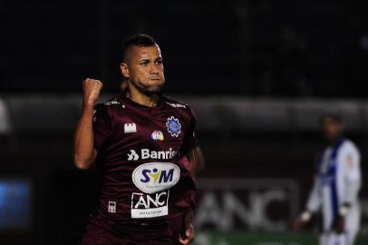  CAXIAS DO SUL, RS, BRASIL, 28/03/2019. SER Caxias x Aimoré, jogo de volta das quartas-de-final do Campeonato Gaúcho (Gauchão 2019) e realizado no estádio Centenário. (Porthus Junior/Agência RBS)