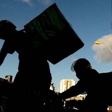  CAXIAS DO SUL, RS, BRASIL, 27/03/2019Matéria para o +Serra sobre entrega de comida. (Lucas Amorelli/Agência RBS)