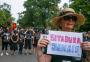 Manifestantes de diversas cidades do país realizam atos contra e a favor do golpe de 1964