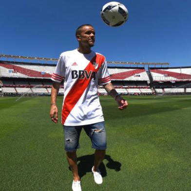 Em 2016, D'Alessandro retornou ao River Plate por empréstimo