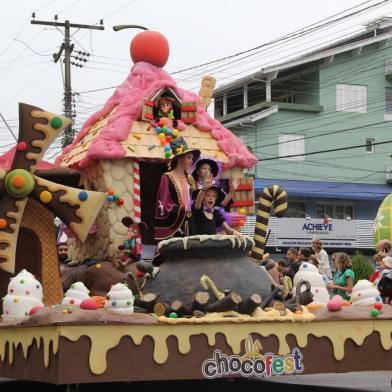 O Chocofest na Magia da Páscoa, em Nova Petrópolis, está oferecendo mais de 100 vagas de trabalho temporário para o período. O evento ocorre de 11 a 21 de abril em Nova Petrópolis, na Serra Gaúcha, e deve receber mais de 150 mil visitantes de todo o país.