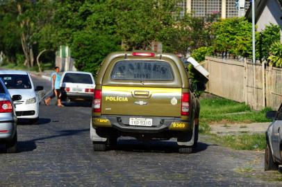 PORTO ALEGRE, 2/4/2019: após confrontos entre traficantes na Restinga Velha, região tem cotidiano alterado, mesmo com reforço no policiamento por parte da Brigada Militar.