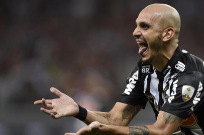  Brazils Atletico Mineiro Fabio Santos, celebrates scoring against Venezuelas Zamora during their 2019 Copa Libertadores football match at Mineirao Stadium, in Belo Horizonte, Brazil, on April 3, 2019. (Photo by DOUGLAS MAGNO / AFP)Editoria: SPOLocal: Belo HorizonteIndexador: DOUGLAS MAGNOSecao: soccerFonte: AFPFotógrafo: STR