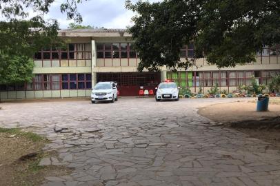 Escola cancelou as aulas após professora ser agredida