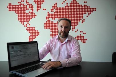  CAXIAS DO SUL, RS, BRASIL 02/04/2019Rodrigo Turcatti, proprietário de uma consultoria na área de telefonia. (Felipe Nyland/Agência RBS)