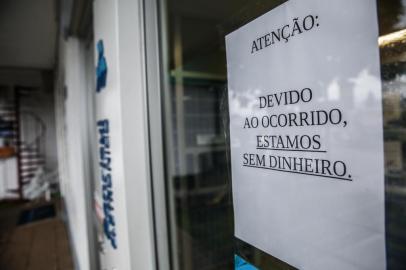  CARAÁ, RS, BRASIL, 05.04.2019. Pelo menos oito ladrões atacaram uma agência do Banrisul, na tarde desta sexta-feira (5), em Caraá, no Litoral Norte, e fizeram moradores reféns.FOTO: MARCO FAVERO/AGÊNCIA RBS