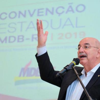 Em convenção estadual do MDB , Osmar Terra lança José Ivo Sartori para a presidência nacional do partido