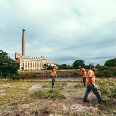  PORTO ALEGRE, RS, BRASIL, 12/04/2019: Início das obras de revitalização do Cais Mauá. (Foto: Omar Freitas / Agência RBS)