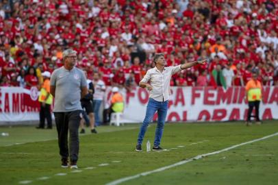  PORTO ALEGRE, RS, BRASIL, 14.04.2019. Inter e Grêmio se enfrentam no Beira-Rio em primeira partida pela final do Campeonato Gaúcho 2019. Clássico é o Gre-Nal de número 419.(FOTOGRAFO: ANDRÉ ÁVILA / AGENCIA RBS)Indexador: Andre Avila