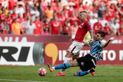  PORTO ALEGRE, RS, BRASIL, 14.04.2019. Inter e Grêmio se enfrentam no Beira-Rio em primeira partida pela final do Campeonato Gaúcho 2019. Clássico é o Gre-Nal de número 419.(Foto: Marco Favero / Agencia RBS)Indexador: Felix Zucco