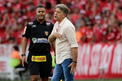  PORTO ALEGRE, RS, BRASIL, 14.04.2019. Inter e Grêmio se enfrentam no Beira-Rio em primeira partida pela final do Campeonato Gaúcho 2019. Clássico é o Gre-Nal de número 419.(Foto: Marco Favero / Agencia RBS)Indexador: Felix Zucco