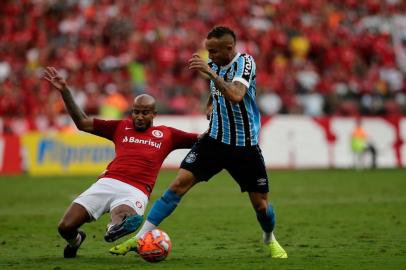  PORTO ALEGRE, RS, BRASIL, 14.04.2019. Inter e Grêmio se enfrentam no Beira-Rio em primeira partida pela final do Campeonato Gaúcho 2019. Clássico é o Gre-Nal de número 419.(Foto: Marco Favero / Agencia RBS)Indexador: Felix Zucco