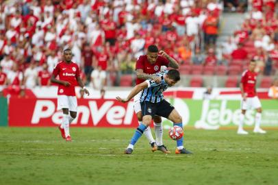  PORTO ALEGRE, RS, BRASIL, 14.04.2019. Inter e Grêmio se enfrentam no Beira-Rio em primeira partida pela final do Campeonato Gaúcho 2019. Clássico é o Gre-Nal de número 419.(FOTOGRAFO: ANDRÉ ÁVILA / AGENCIA RBS)Indexador: Andre Avila