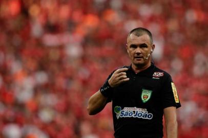  PORTO ALEGRE, RS, BRASIL, 14.04.2019. Inter e Grêmio se enfrentam no Beira-Rio em primeira partida pela final do Campeonato Gaúcho 2019. Clássico é o Gre-Nal de número 419.(Foto: Marco Favero / Agencia RBS)Indexador: Felix Zucco