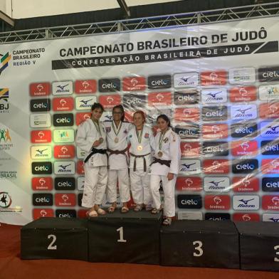 A equipe caxiense Torino/Nintai volta de Brusque com duas medalhas de prata