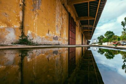  PORTO ALEGRE, RS, BRASIL, 12/04/2019: Início das obras de revitalização do Cais Mauá. (Foto: Omar Freitas / Agência RBS)